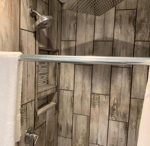 Penn Lodge Hotel & Suites Philadelphia   Bensalem