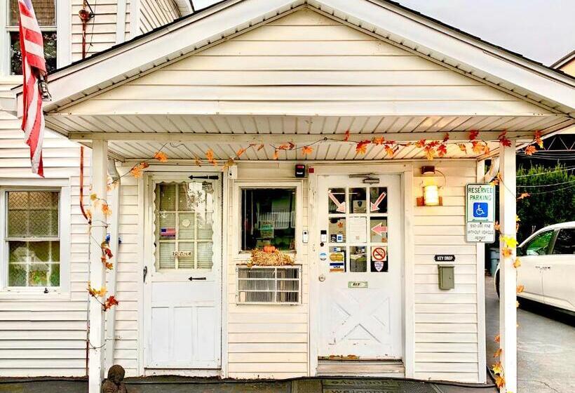 Penn Lodge Hotel & Suites Philadelphia   Bensalem