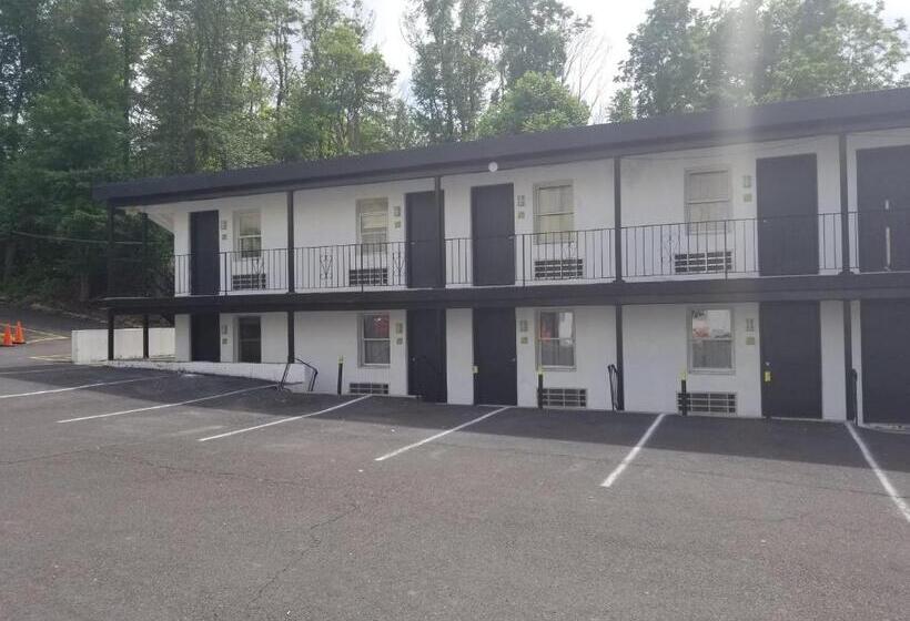 Penn Lodge Hotel & Suites Philadelphia   Bensalem