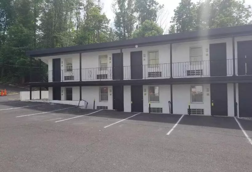 Penn Lodge Hotel & Suites Philadelphia   Bensalem