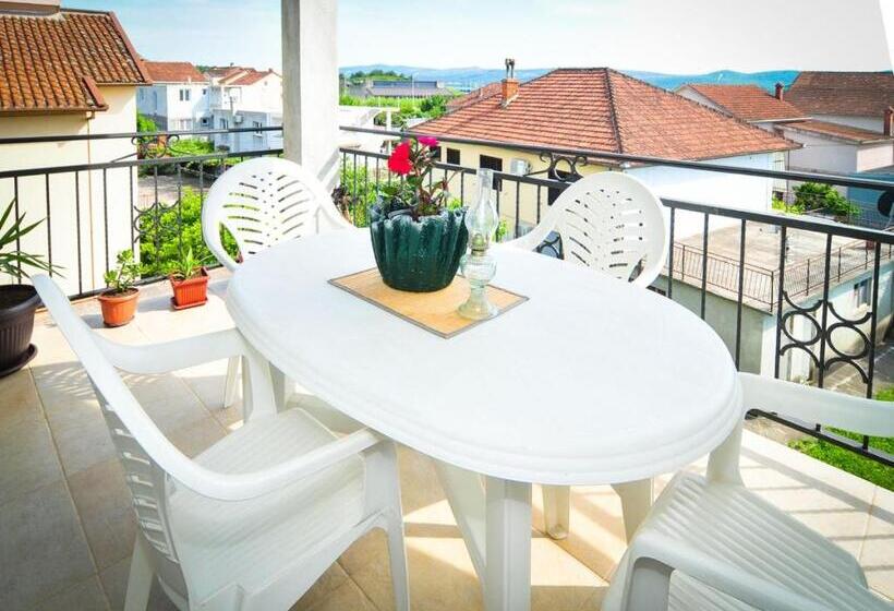 پانسیون Apartmani Bekonja