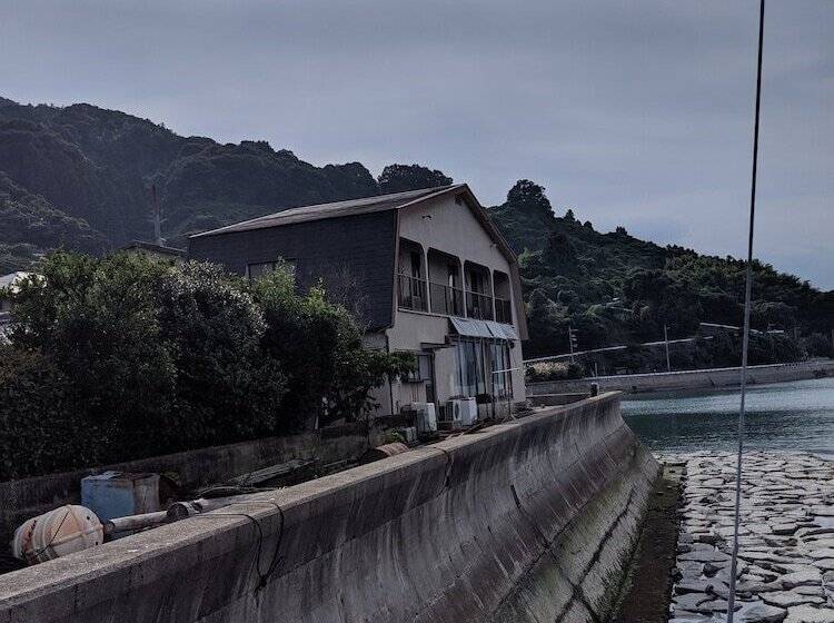 ריוקאן Minshuku Kamagari