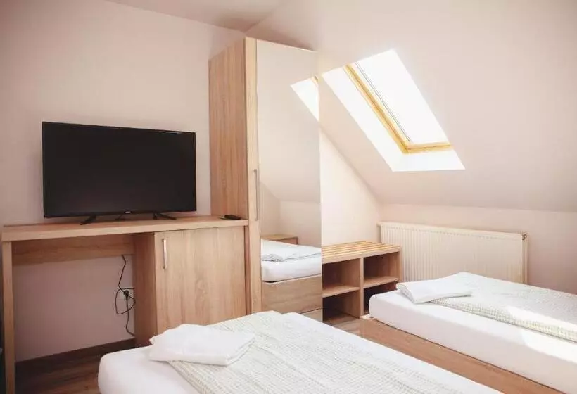 Aamiaismajoitus (B&B) King Arthur Panzió