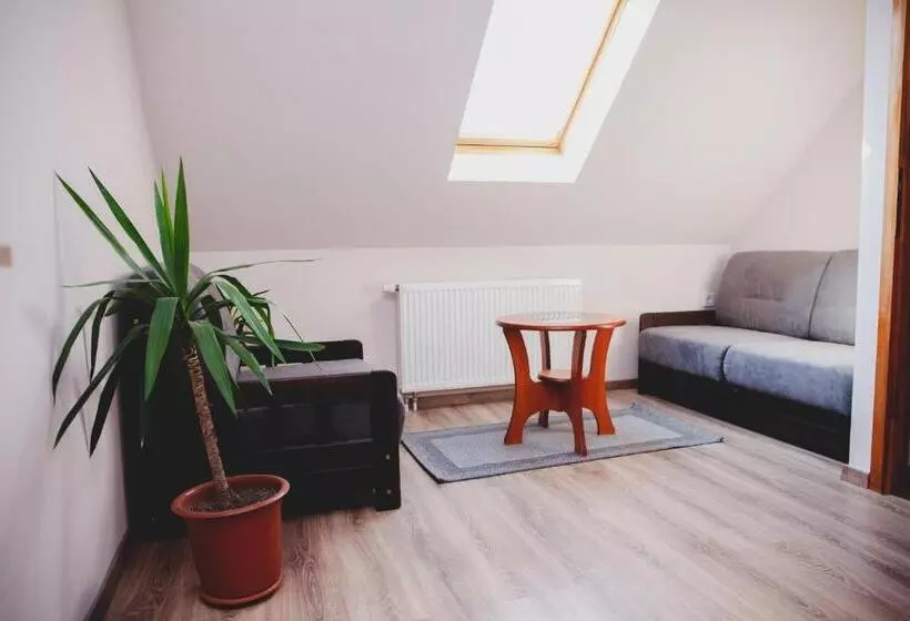 Aamiaismajoitus (B&B) King Arthur Panzió