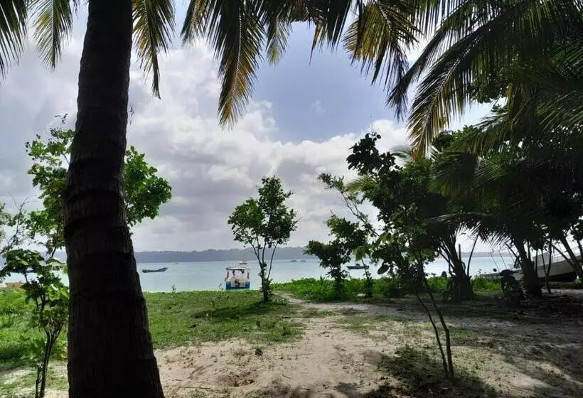 Crossbill Beach Resort