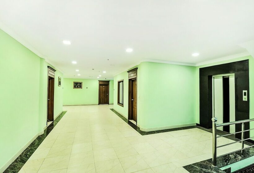 Fabhotel Kangappadan Residency