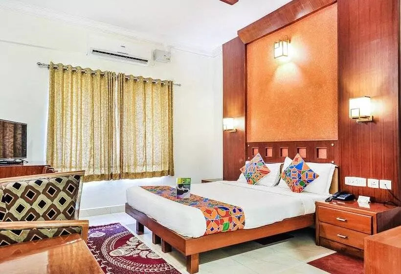Fabhotel Kangappadan Residency