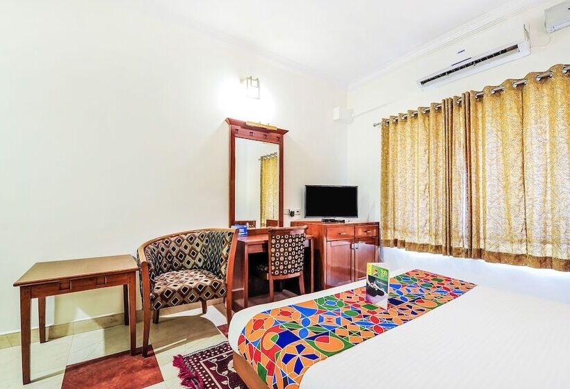 Fabhotel Kangappadan Residency