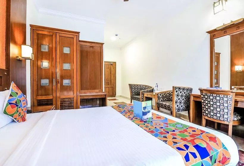 Fabhotel Kangappadan Residency