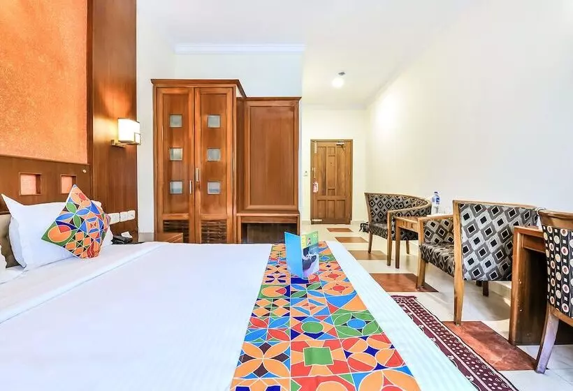 Fabhotel Kangappadan Residency