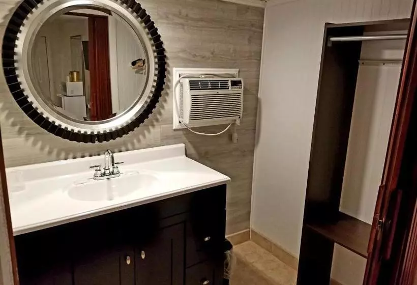 مُتل Stucco Lodge