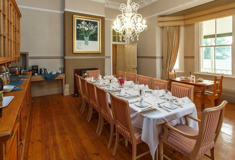 פנסיון Bakenskraal Ostrich Palace