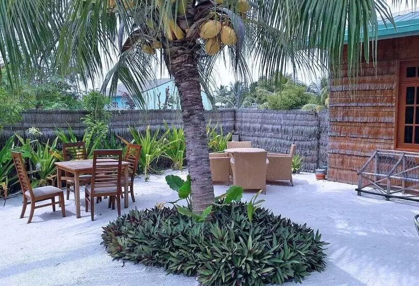 پانسیون Fanhaa Maldives