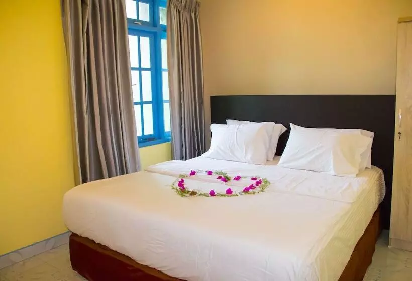 پانسیون Fanhaa Maldives