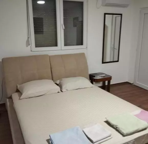 پانسیون Guesthouse Bato