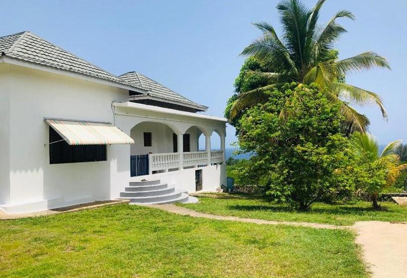 پانسیون Zuri Enterprise