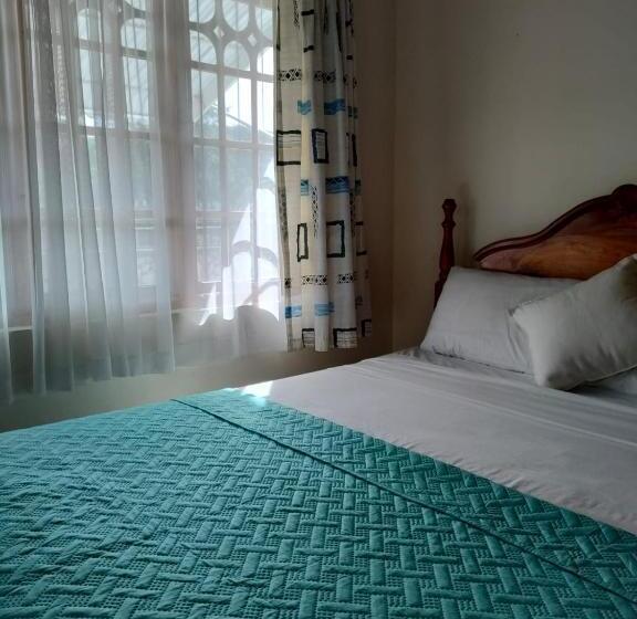 پانسیون Zuri Enterprise