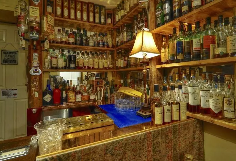 ペンション The Tannochbrae