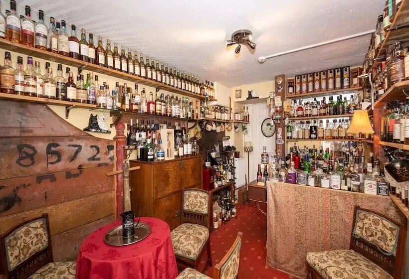 ペンション The Tannochbrae