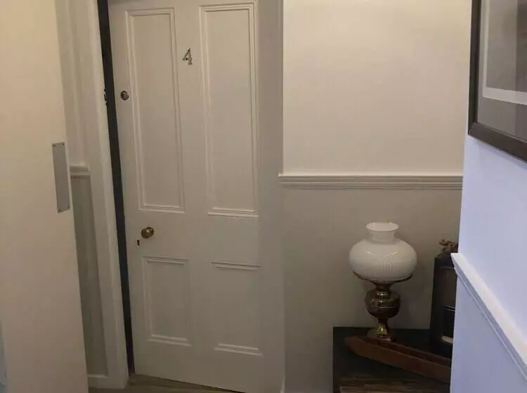 ペンション The Tannochbrae