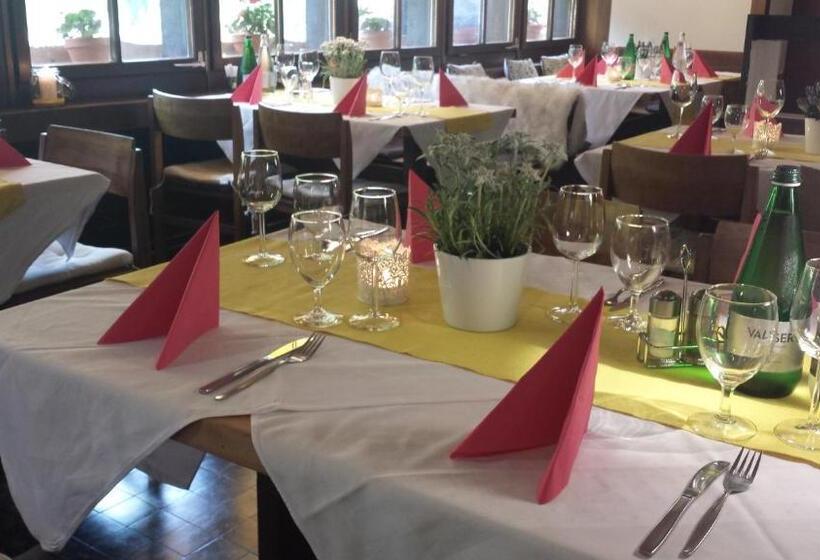 ユースホステル Terrasse Nessental