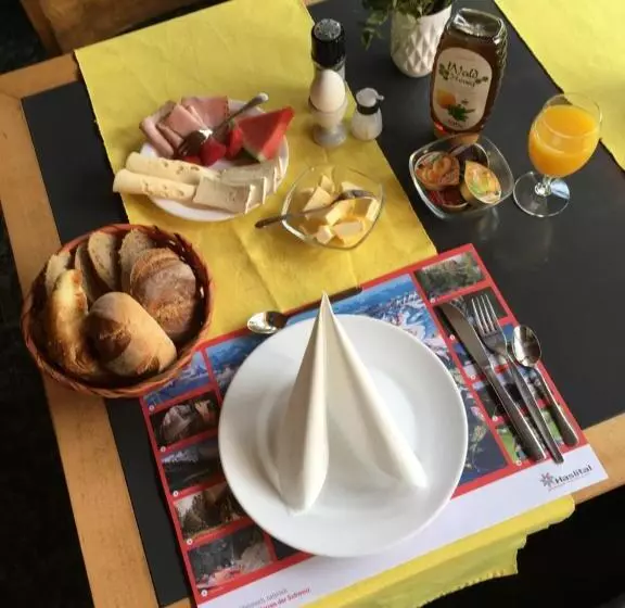 Retkeilymaja Terrasse Nessental