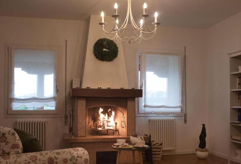 مبيت وإفطار La Casa Di Amedeo