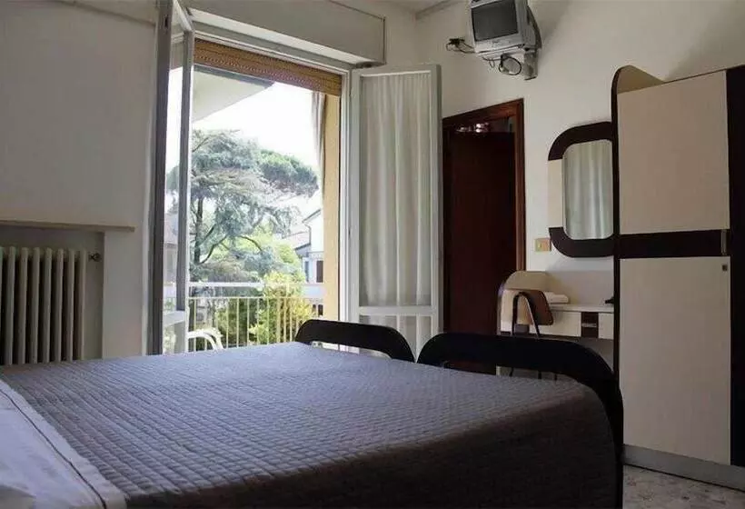 Hotelli Albergo Carezza