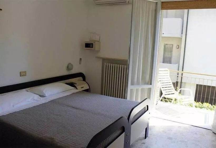 Hotelli Albergo Carezza