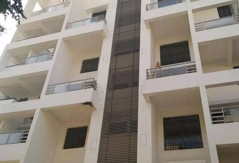 Hotelli Jk Rooms 132 Parkland Service Apartment