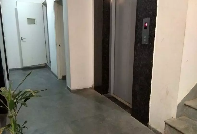 Hotelli Jk Rooms 132 Parkland Service Apartment