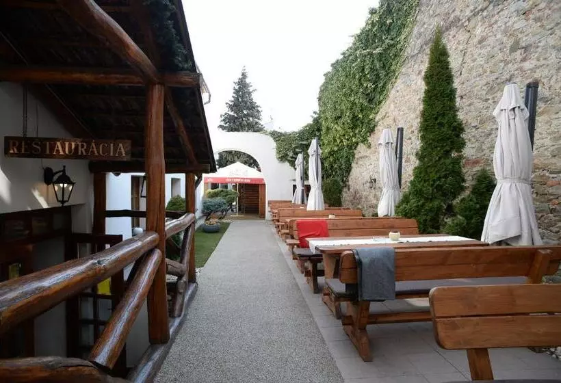 Majatalo Club M.k.m. Modra