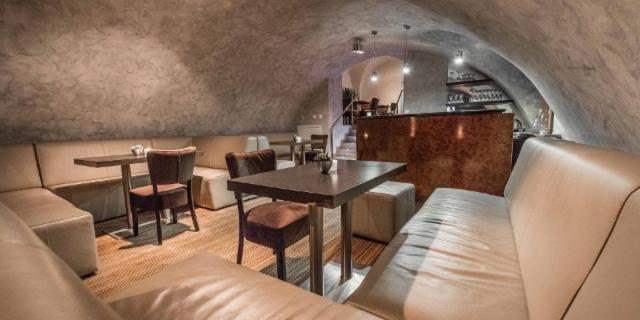 膳宿费 Club M.k.m. Modra