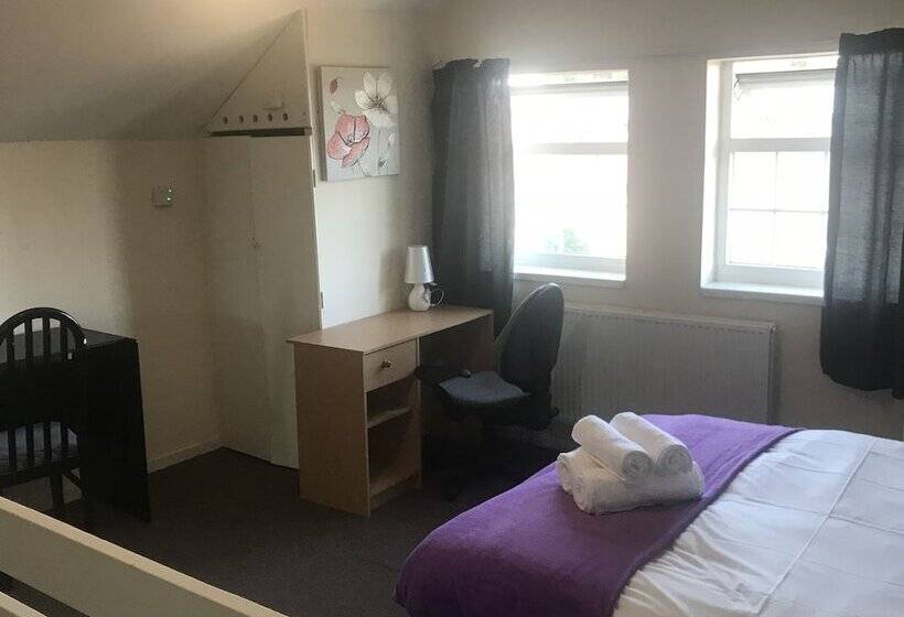 ペンション Tavistock House