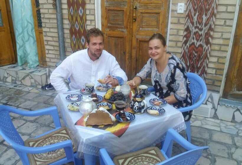 פנסיון Umarxon