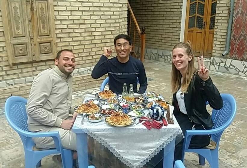 פנסיון Umarxon