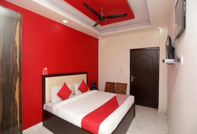 Super Hotel O Raj Palace