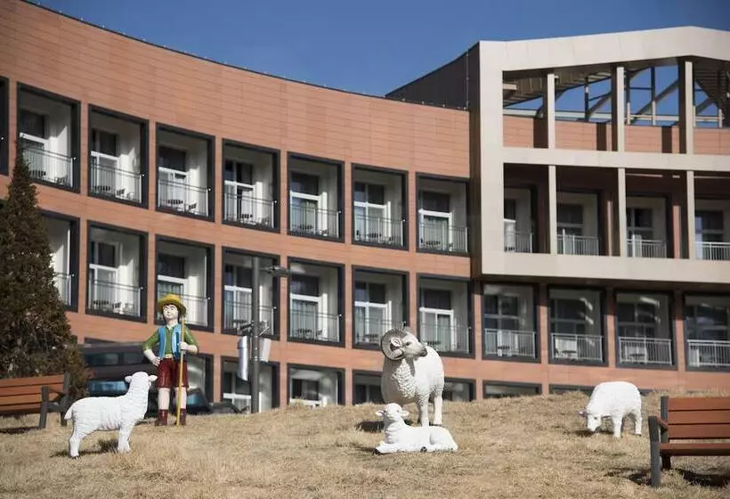 Ramada Hotel & Suites By Wyndham Gangwon Pyeongchang