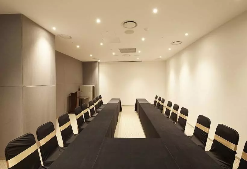 Ramada Hotel & Suites By Wyndham Gangwon Pyeongchang