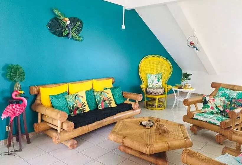 تختخواب و صبحانه Le Caillou Blanc