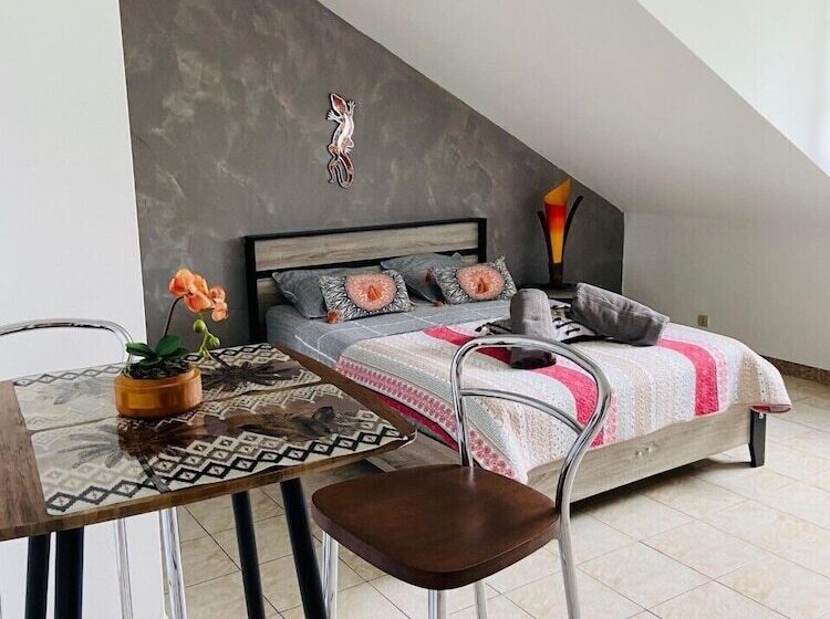 تختخواب و صبحانه Le Caillou Blanc