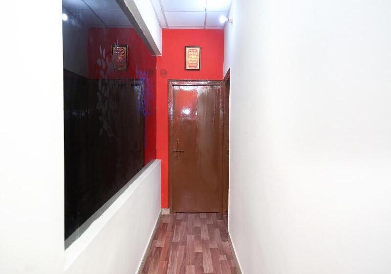 Отель Oyo 12871 Rehan Basera