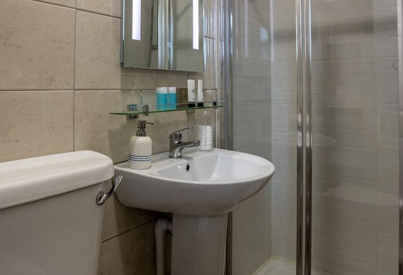 פנסיון The Waterfront