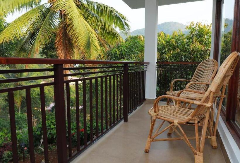 Bed and Breakfast Coffee And Pepper Plantation Homestay