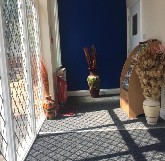 Southend Central Hotel   Close To Beach, City Centre, Train Station & Southend Airport