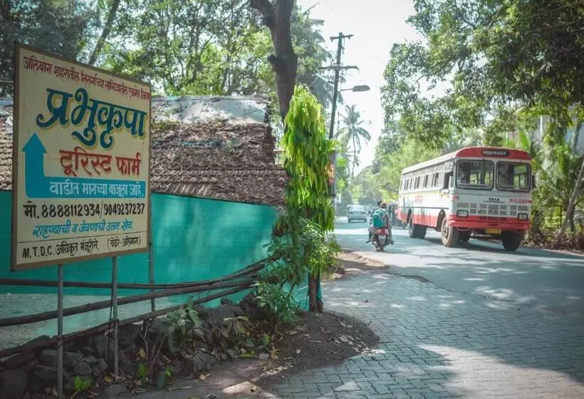 ホテル Prabhukrupa Tourist Farm