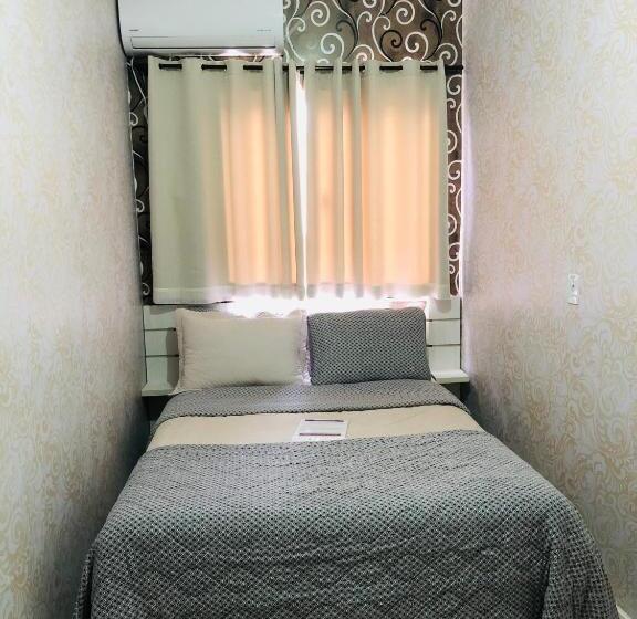 פנסיון Pousada Central