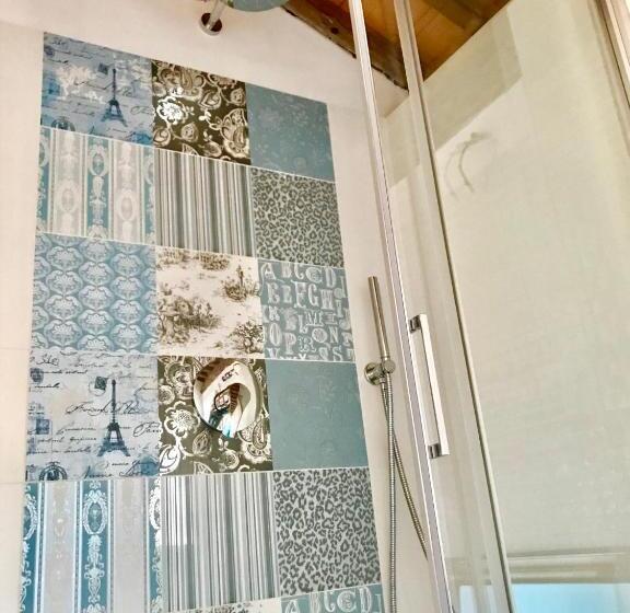 تختخواب و صبحانه Barbara’s Rooms