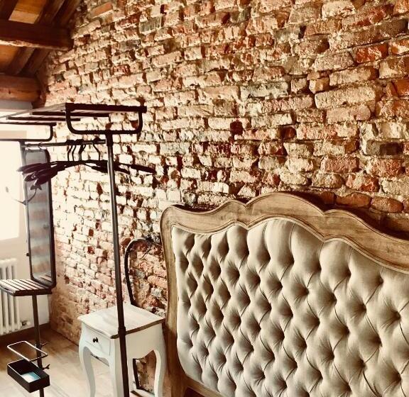 تختخواب و صبحانه Barbara’s Rooms