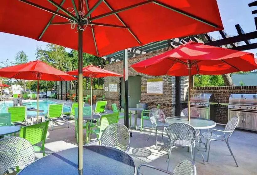 هتل Home2 Suites By Hilton Hilton Head
